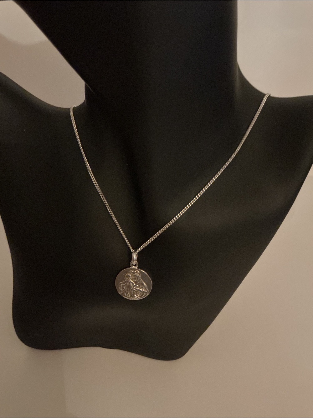 NWOT Peruvian 925 Silver Virgin Mary Child Jesus Medal, no. Chain